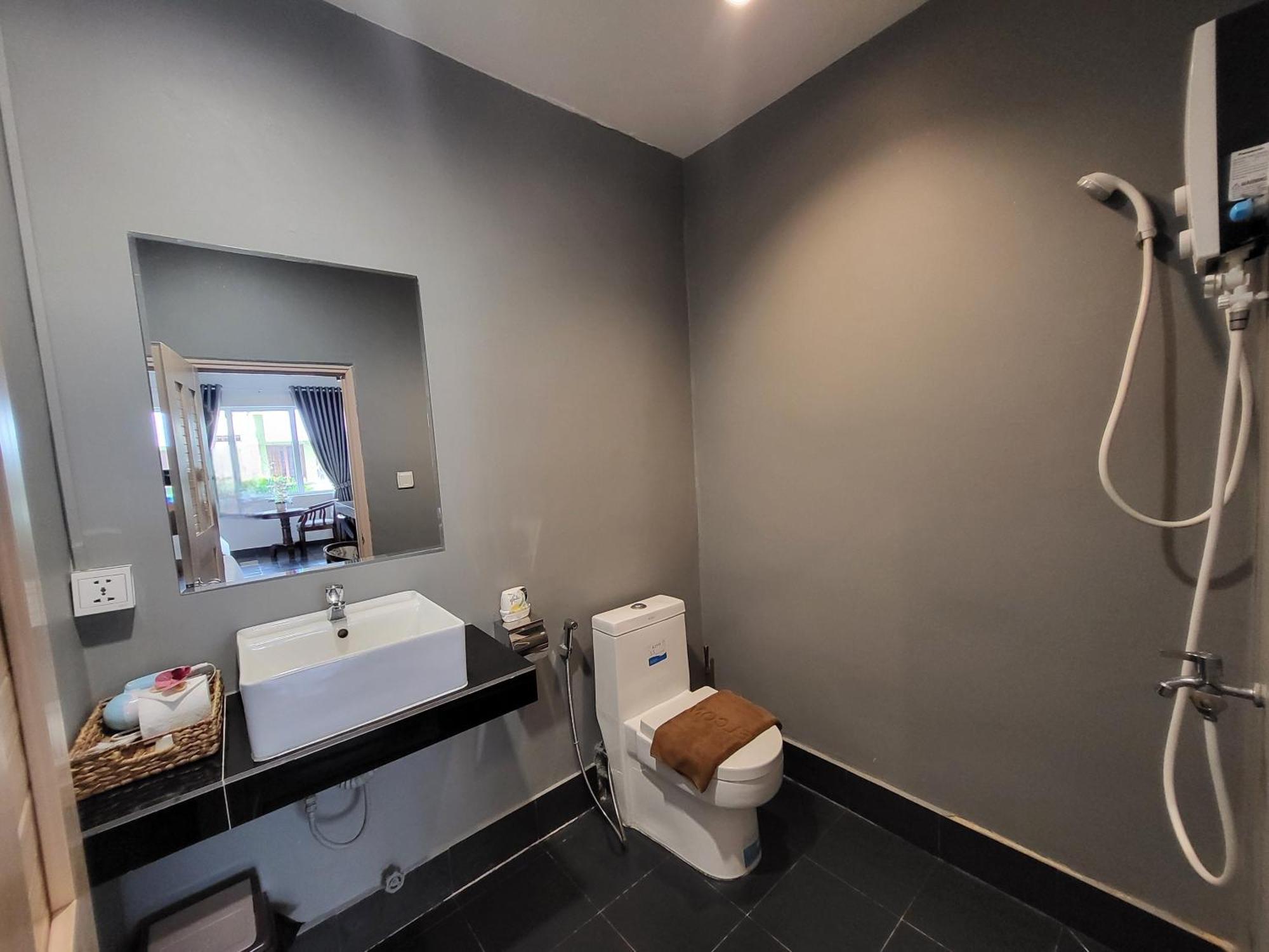 פנום פן Sun Chakra Boutique Hotel מראה חיצוני תמונה